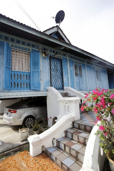 Ciri-ciri binaan tradisional Melayu jelas dikelihatan pada rumah ini
