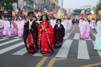 The Yeondeung Hoe Festival has over a millennium of history